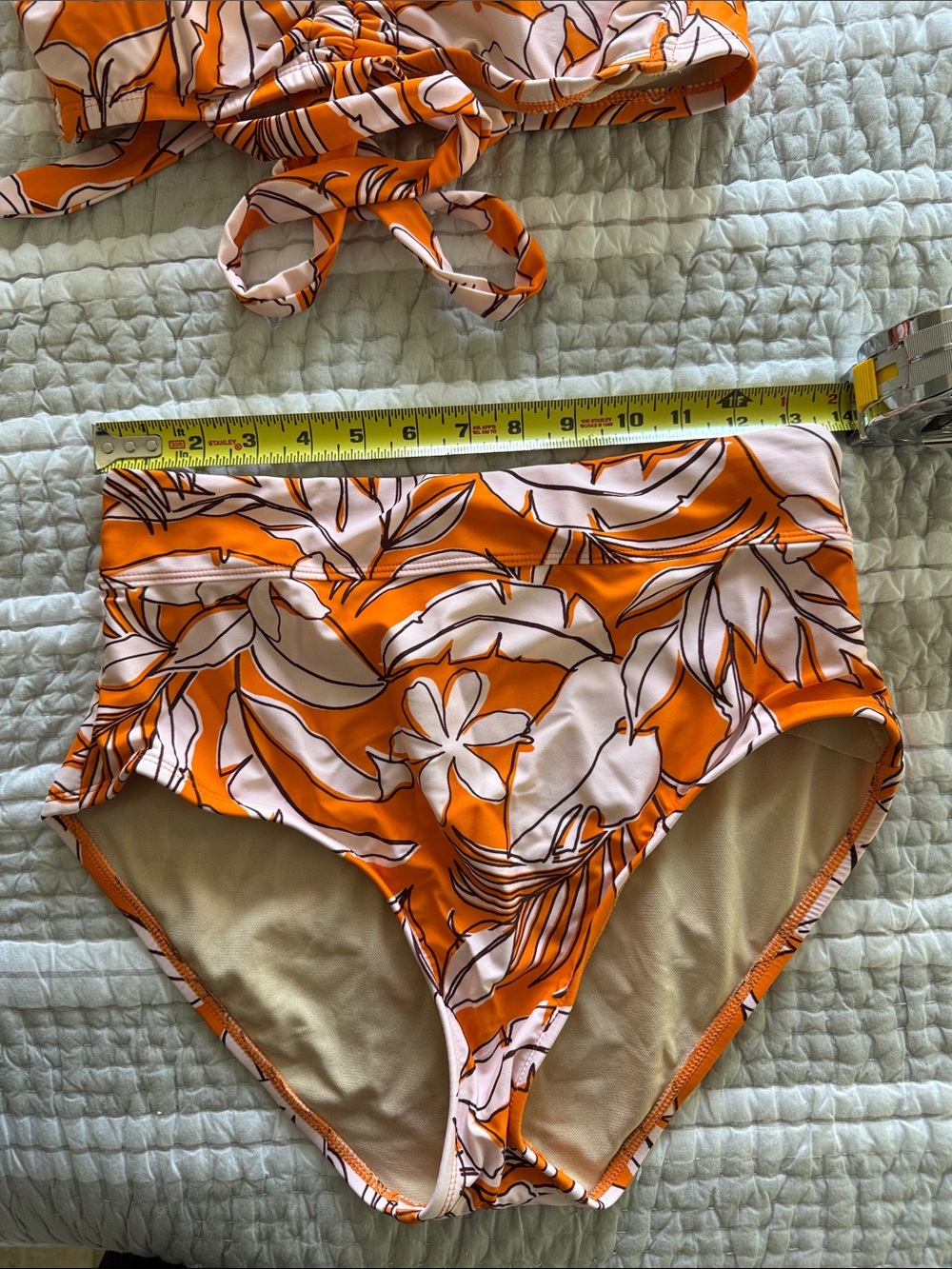 Kona Sol Bikini Set, Size Top Large/ Bottom Medium - Picture 8 of 8